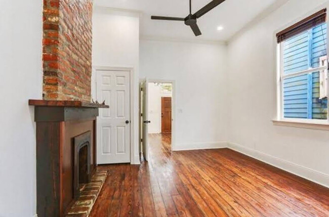 Building Photo - 2122 St Roch Ave