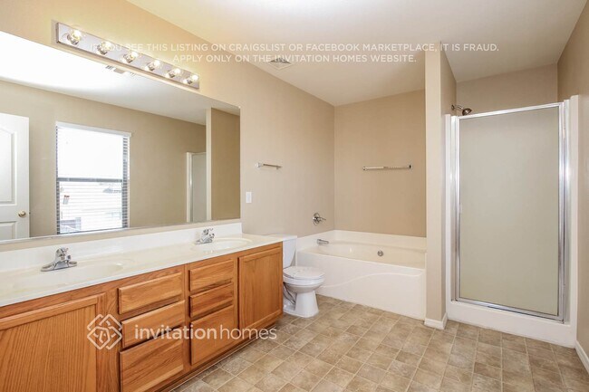 Foto del edificio - 11530 W Wethersfield Rd