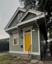 Building Photo - 515 Cadiz St