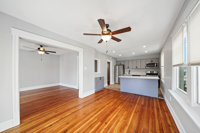 Building Photo - 104 Forrest Ave