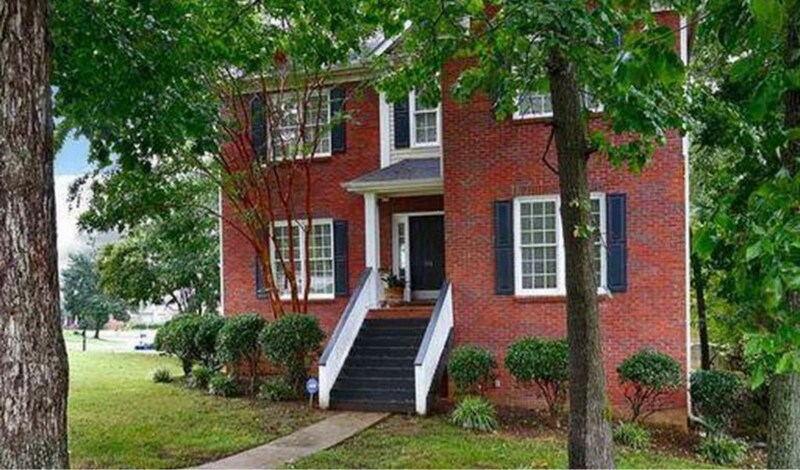Foto principal - 100 Equestrian Ln