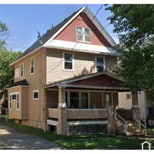 Building Photo - 3301 W 94th St