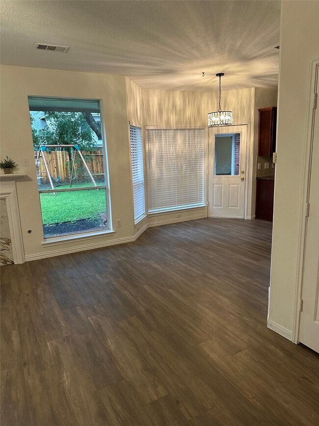 Building Photo - 16655 Broadoak Grove Ln