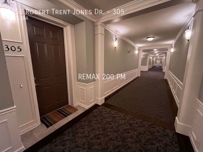 Building Photo - 3356 Robert Trent Jones Dr
