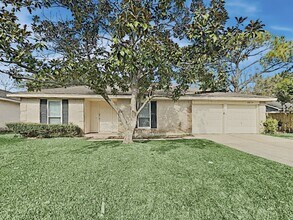 Building Photo - 3014 Early Turn Dr