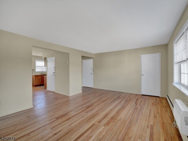 Building Photo - 153 Ridge Rd