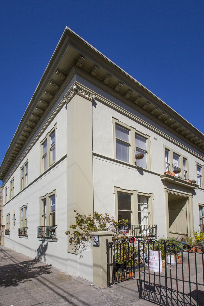 Building Photo - 768 9th Ave