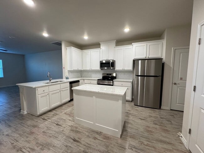 Building Photo - 5108 Rose Petal Ct