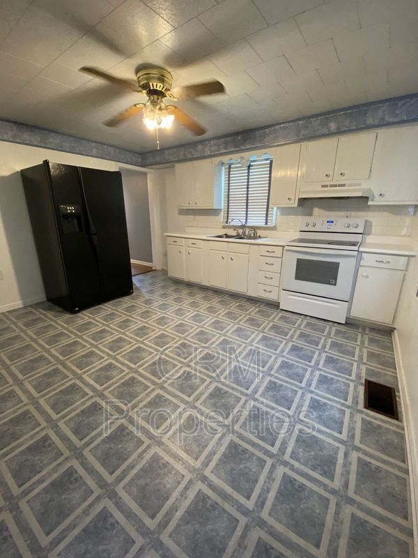 Foto del edificio - 1020 E Wheeler St