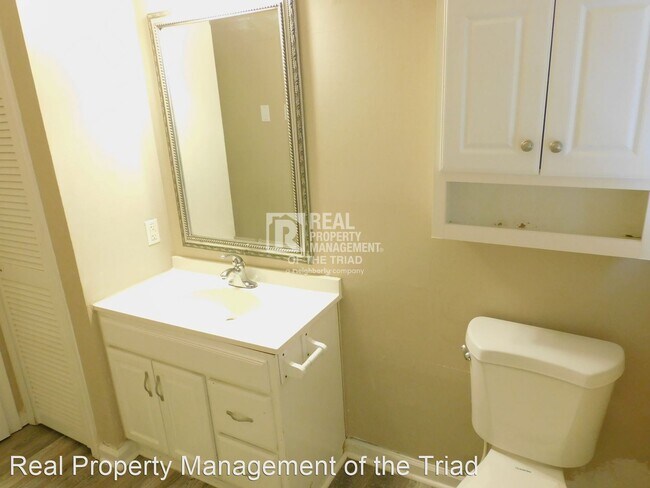 Foto del edificio - 3 br, 1 bath House - 3445 Huffine Mill Road