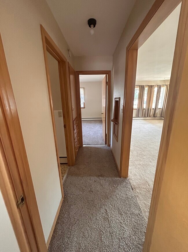 Foto del edificio - 1422 E Avenue E