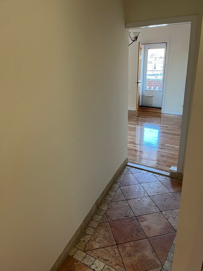 Foto del edificio - 7979 78th Ave