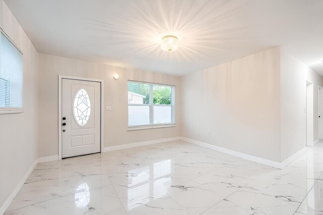 Photo - 1600 N 68th Ave (Hollywood, FL) House