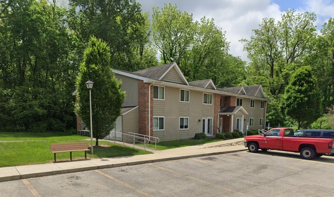 Building Photo - 808 Treewood Dr