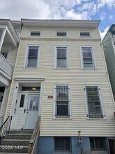 Building Photo - 517 Hamilton St