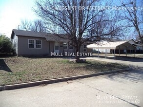 Building Photo - 3932 SE 10th Pl