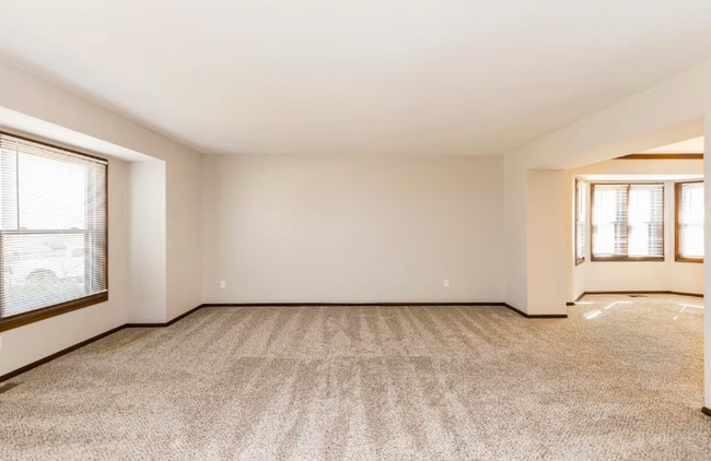 Building Photo - 149 Trail Edge Cir