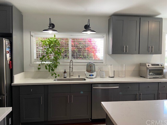 Foto principal - 1802 S Sycamore Ave