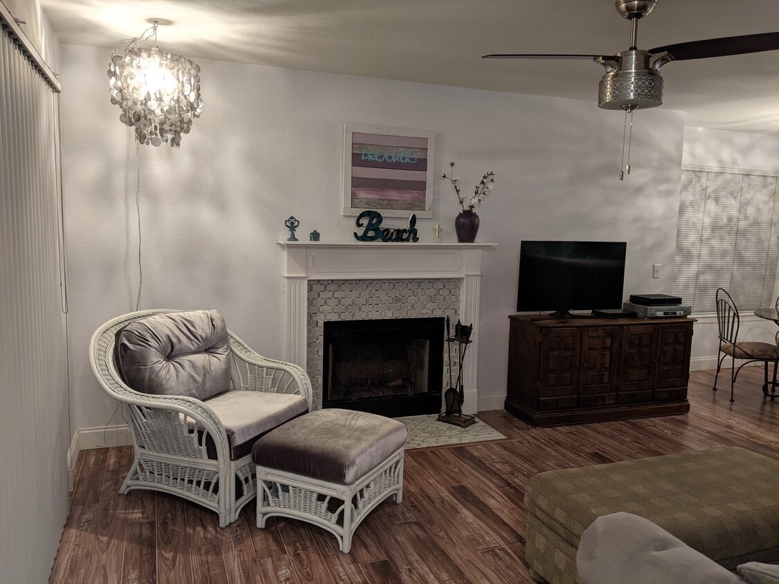 Foto principal - 850 S Tamiami Trl