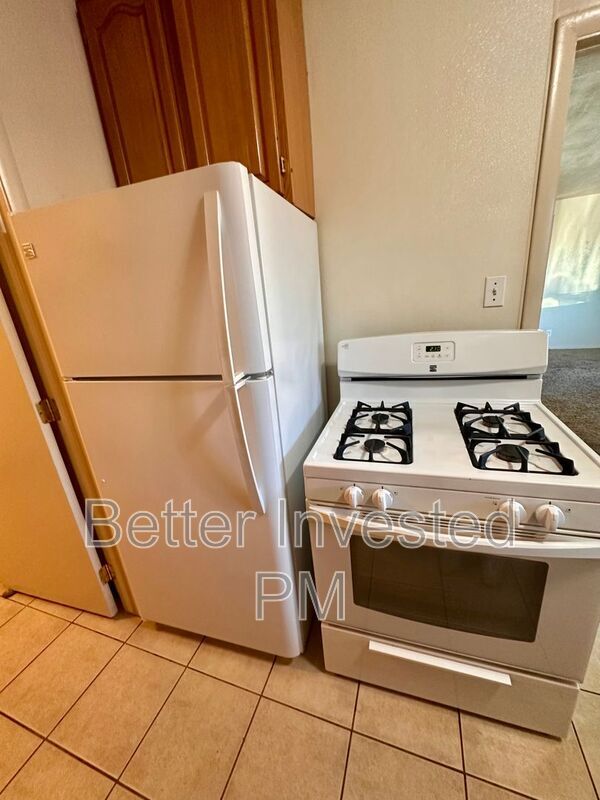 Foto del edificio - 216 Ford St