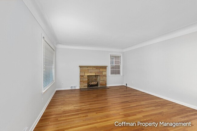 Foto del edificio - 1436 Valley Ave NW