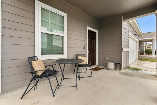 Building Photo - 308 Shiro Dr