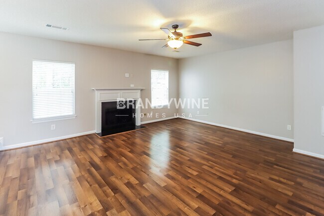 Foto del edificio - 924 Brisley Cir