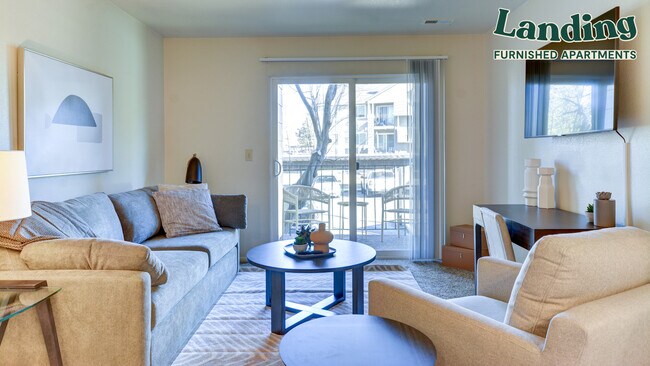 Foto del edificio - 2090 N Hill Field Rd