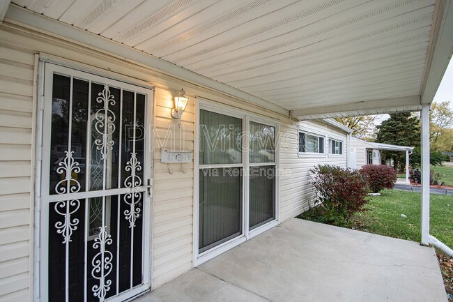 Building Photo - 4610 Karen Dr