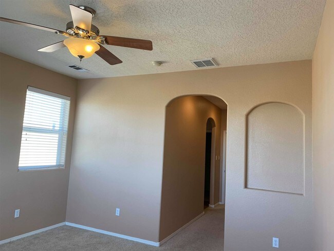 4358 San Benito St Santa Fe Nm 87507 Townhouse For Rent In