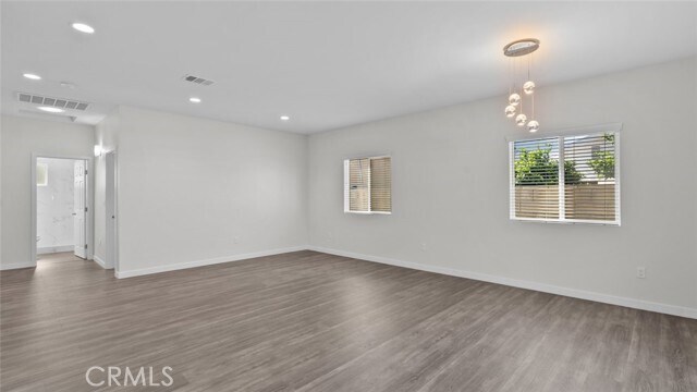 Building Photo - 558 Palm Dr