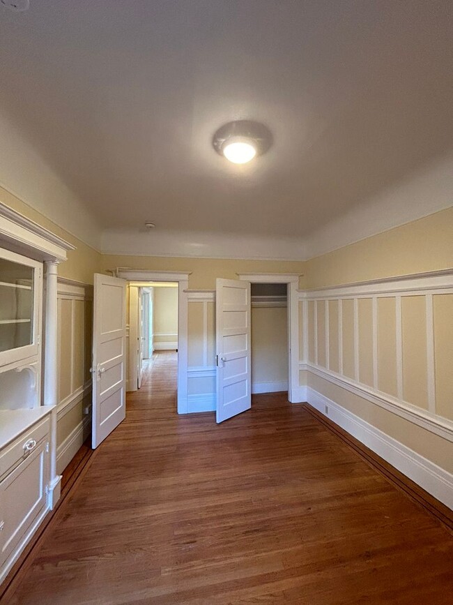 Foto del edificio - Two Bedroom Available Now in Noe Valley!!