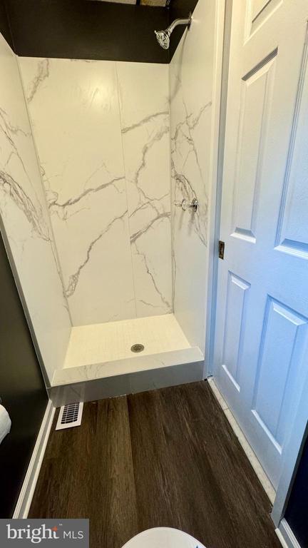 Foto del edificio - 5910 Hamilton Ave