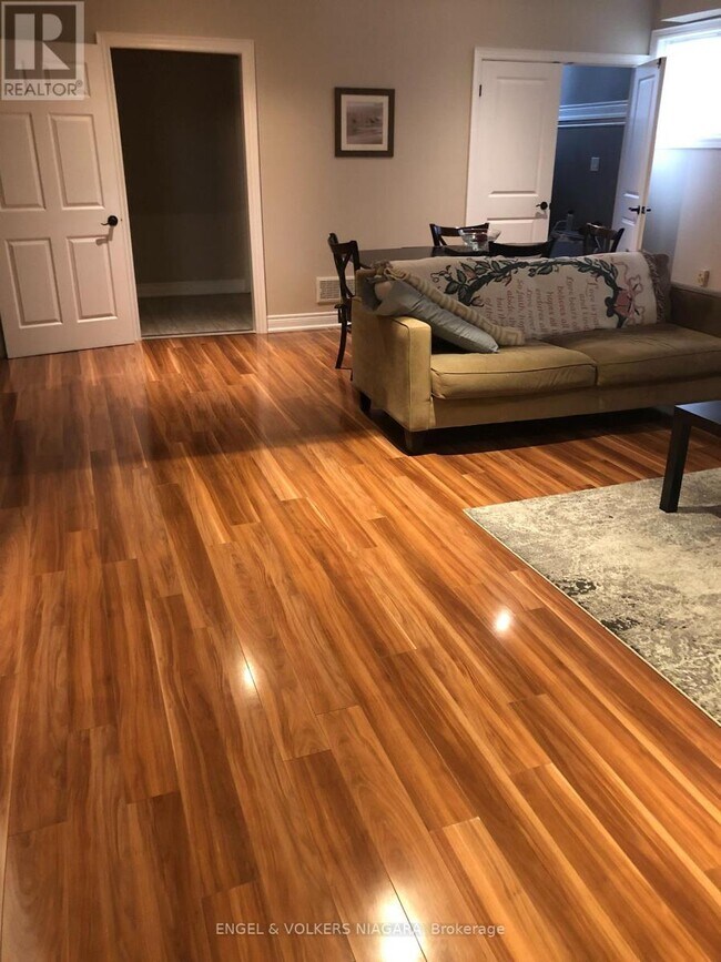 Photo du bâtiment - 9285 Eagle Ridge Drive