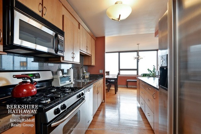 Foto del edificio - 2800 N Lake Shore Dr