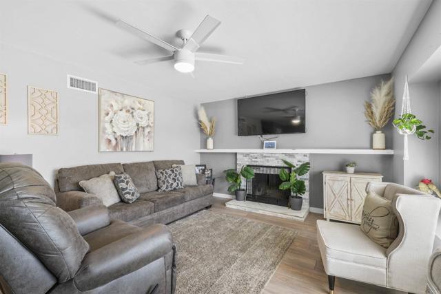 Foto del edificio - 820 Blackwood Dr