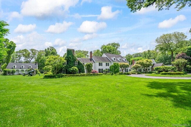 Building Photo - 8 Stonegate Ln