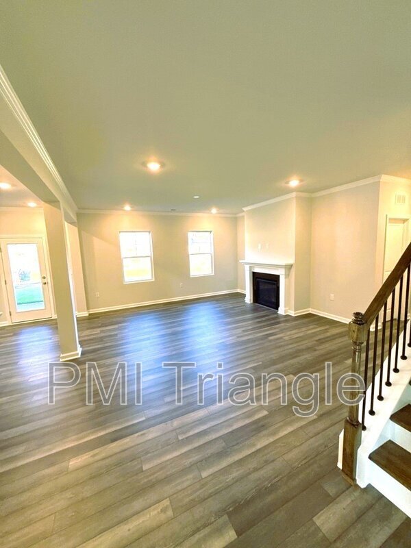 Foto del edificio - 4205 Shadbush St