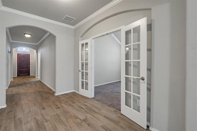 Building Photo - 4080 Serene Dr