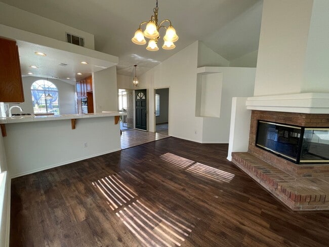Building Photo - Spacious 1- Story Home with Great Open Flo...