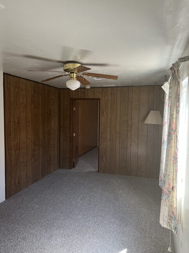 Foto del edificio - 2718 E 18th St