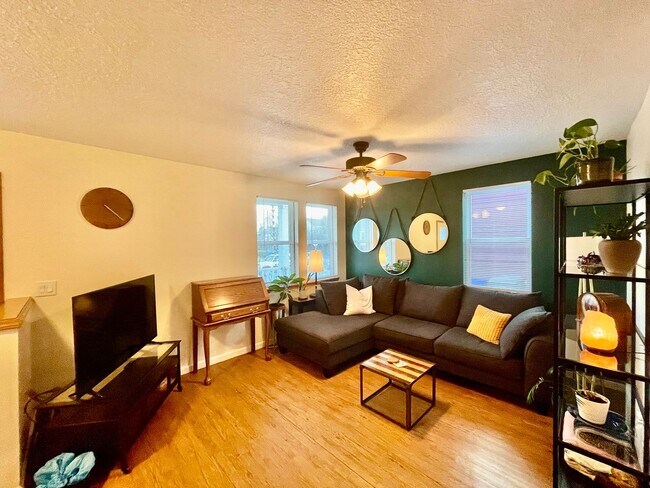 Foto del edificio - Charming 3 Bed 2 Bath Row House - SE King ...