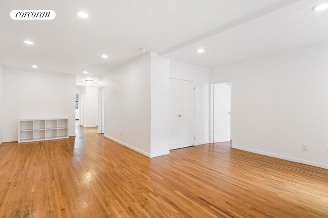 Foto del edificio - 260 Linden Blvd