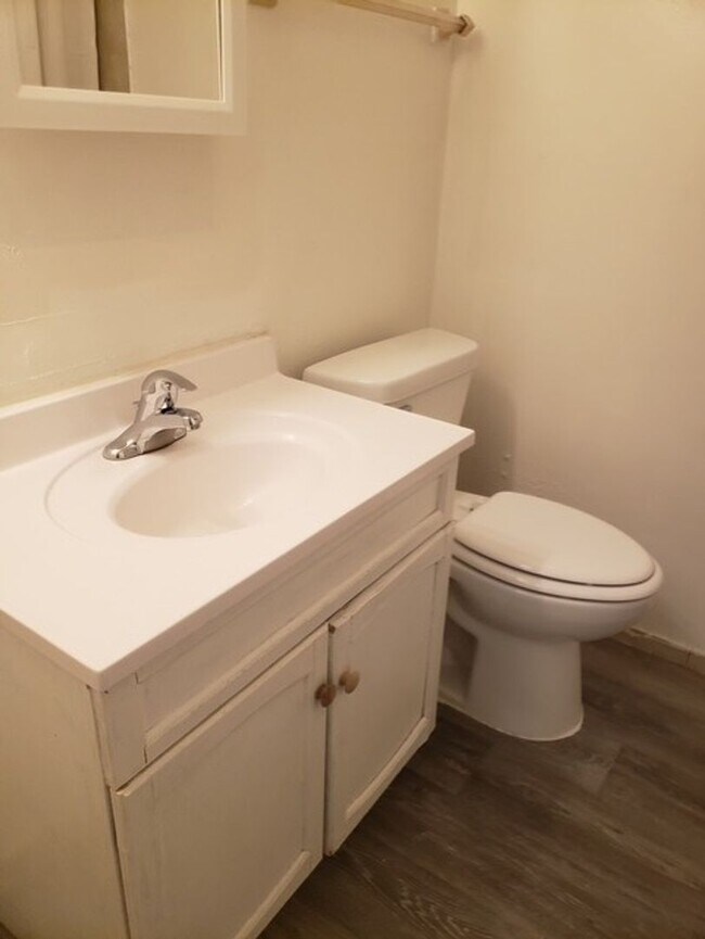 Building Photo - 6910N43rdM(723)