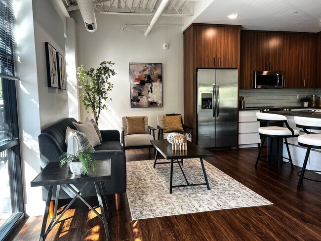 Foto del edificio - 3bd/2ba Downtown Loft in Louisville