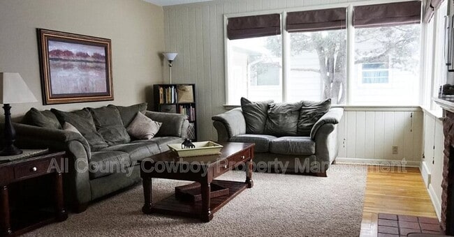 Foto del edificio - 1915 E Custer St