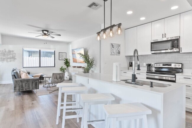 Foto del edificio - 640 NW 3rd Ct