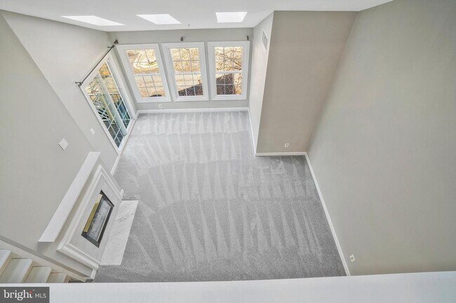 Building Photo - 12245 Fairfield House Dr