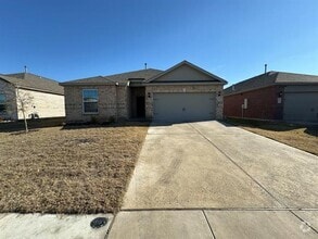 Building Photo - 2024 Yarborough Dr