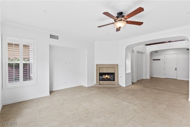 Building Photo - 58 Contrada Fiore Dr